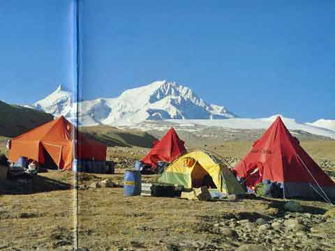 
Shishapangma From North Base Camp - All Fourteen 8000ers (Reinhold Messner) book
